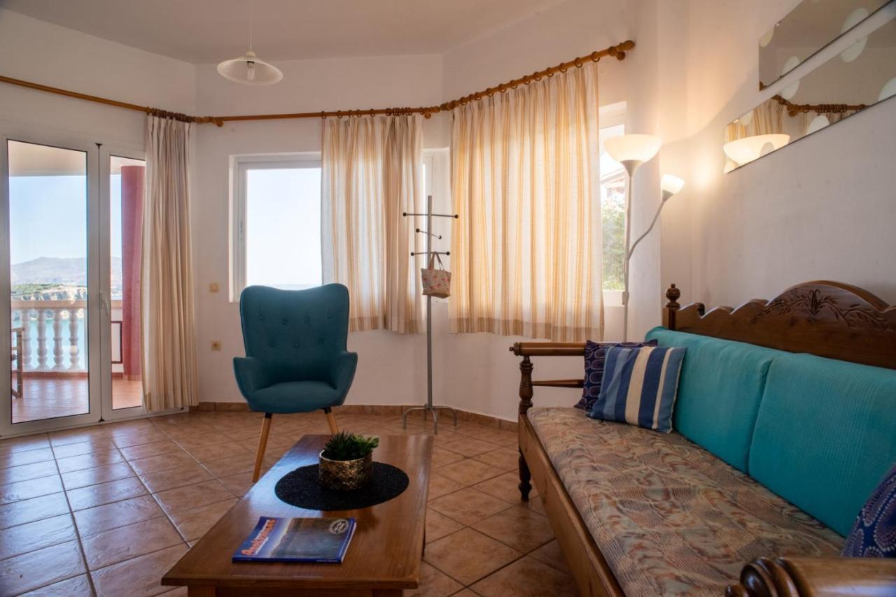 Villa Dina Apartments 阿尔米里达 外观 照片