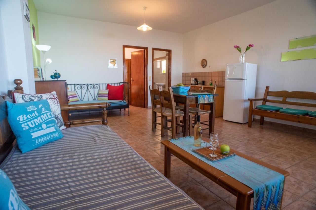 Villa Dina Apartments 阿尔米里达 外观 照片