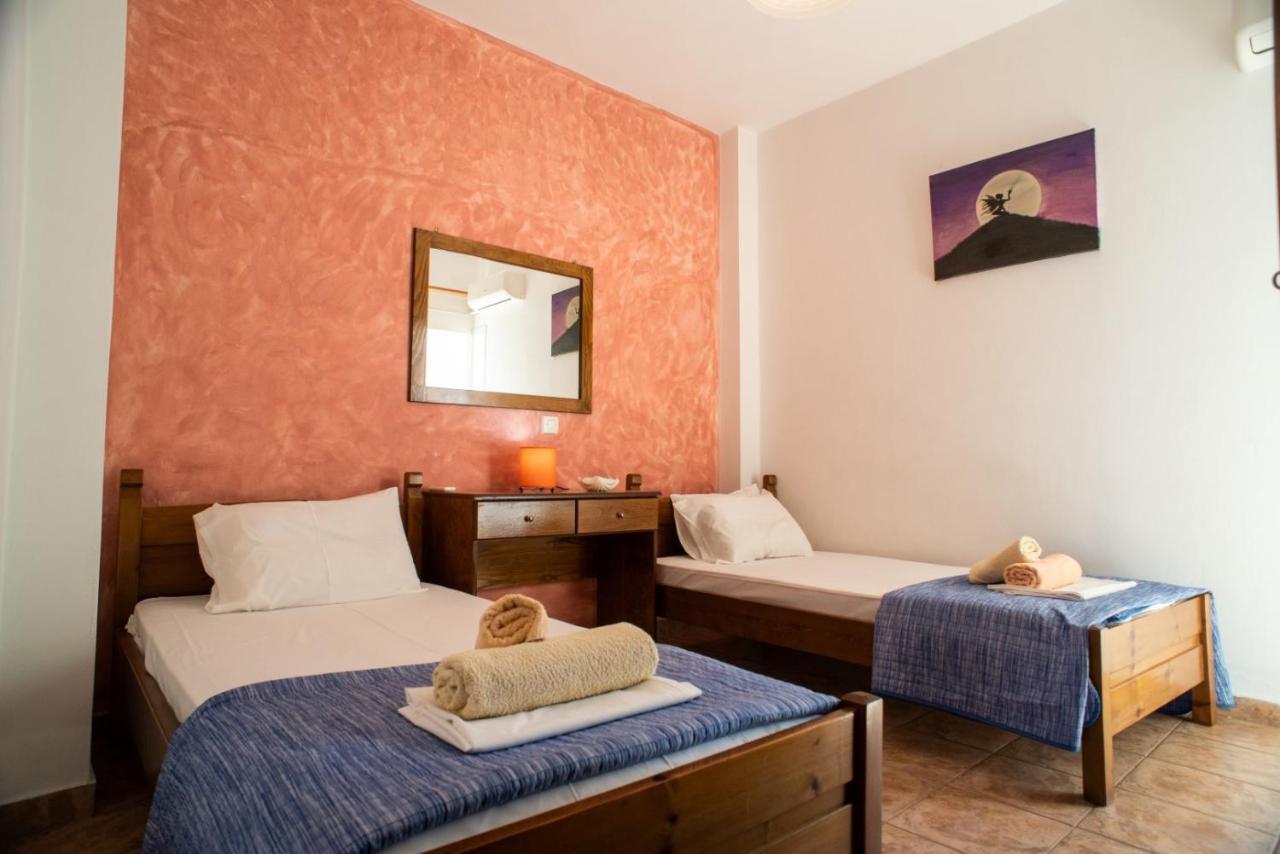Villa Dina Apartments 阿尔米里达 外观 照片