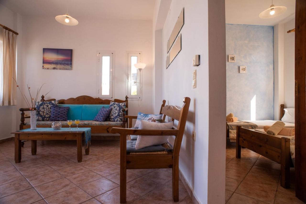 Villa Dina Apartments 阿尔米里达 外观 照片